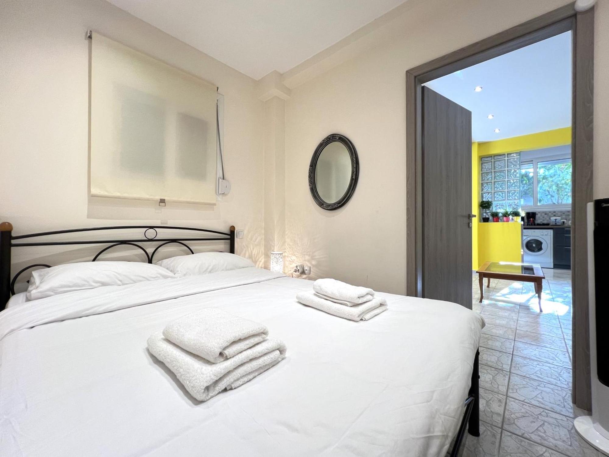 Historic Center Getaway 10'Walk To Acropolis Hill Apartment Atena Exterior foto